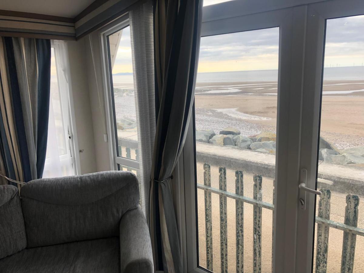 Caravan Hire Golden Sands Sea Front Kinmel Bay Экстерьер фото