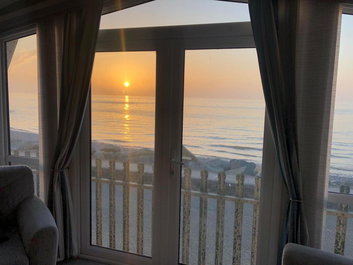 Caravan Hire Golden Sands Sea Front Kinmel Bay Экстерьер фото